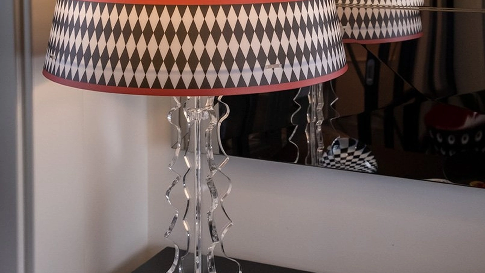 Lampada Brighella da tavolo di Vesta